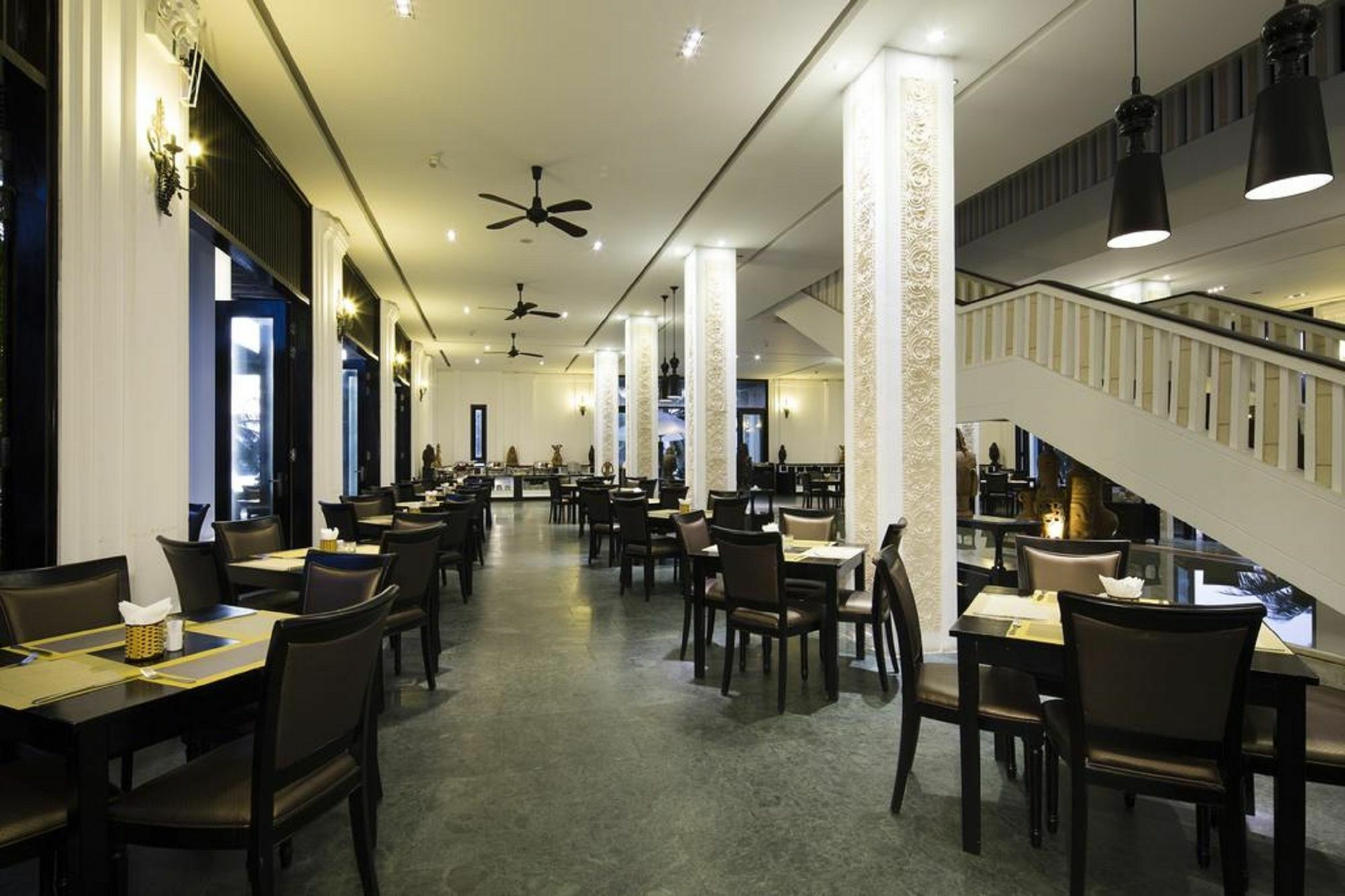 Cham Oasis Condotel Aparthotel 5*