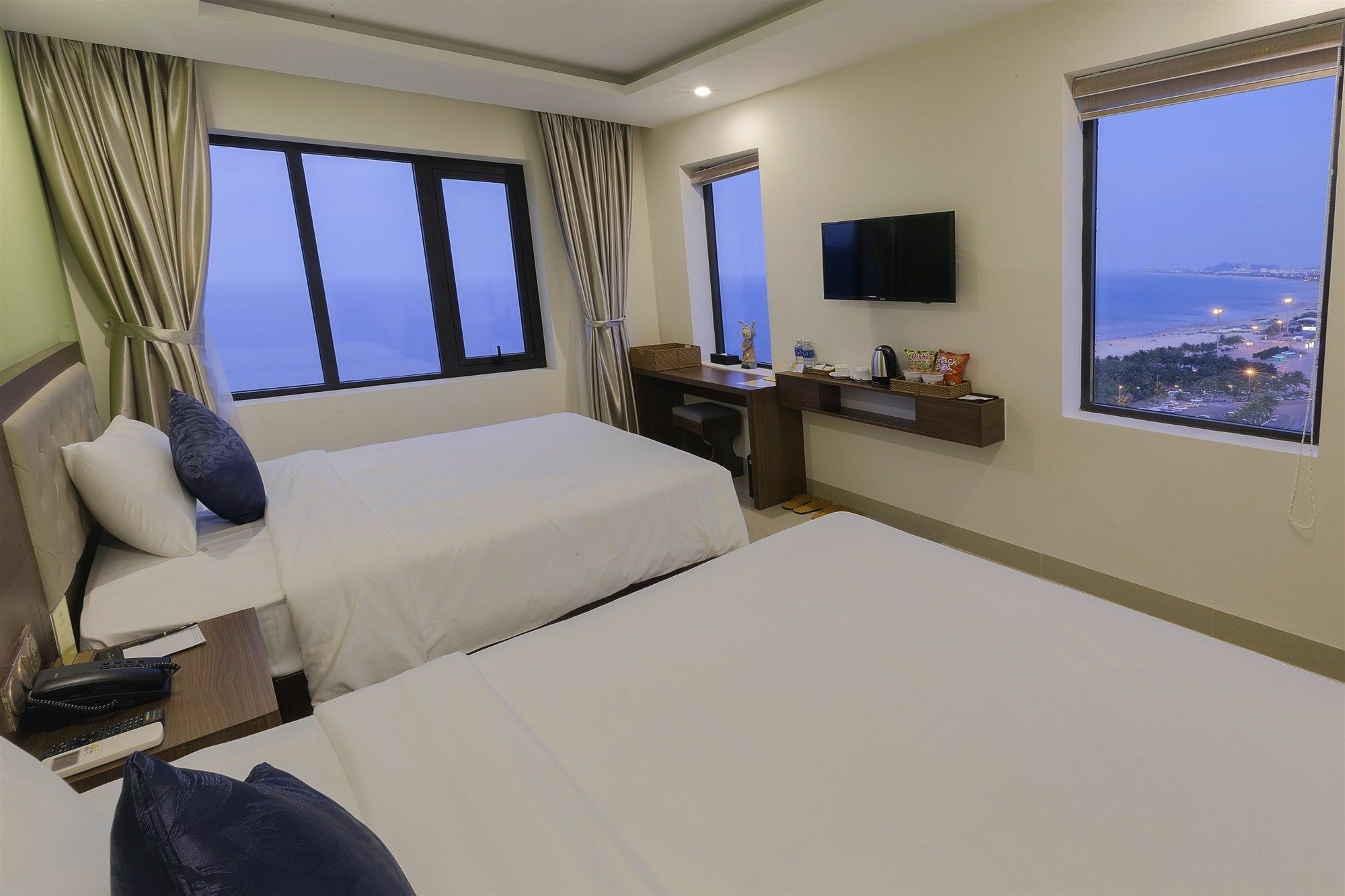 7 Seven Sea Hotel 4*