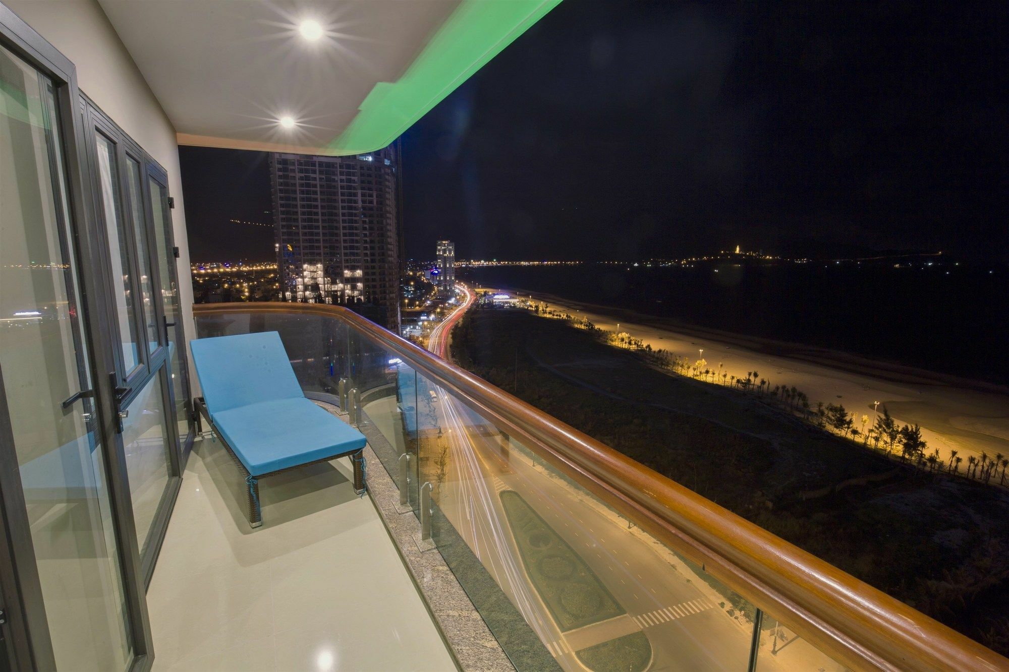 Hotel 7 Seven Sea 4*