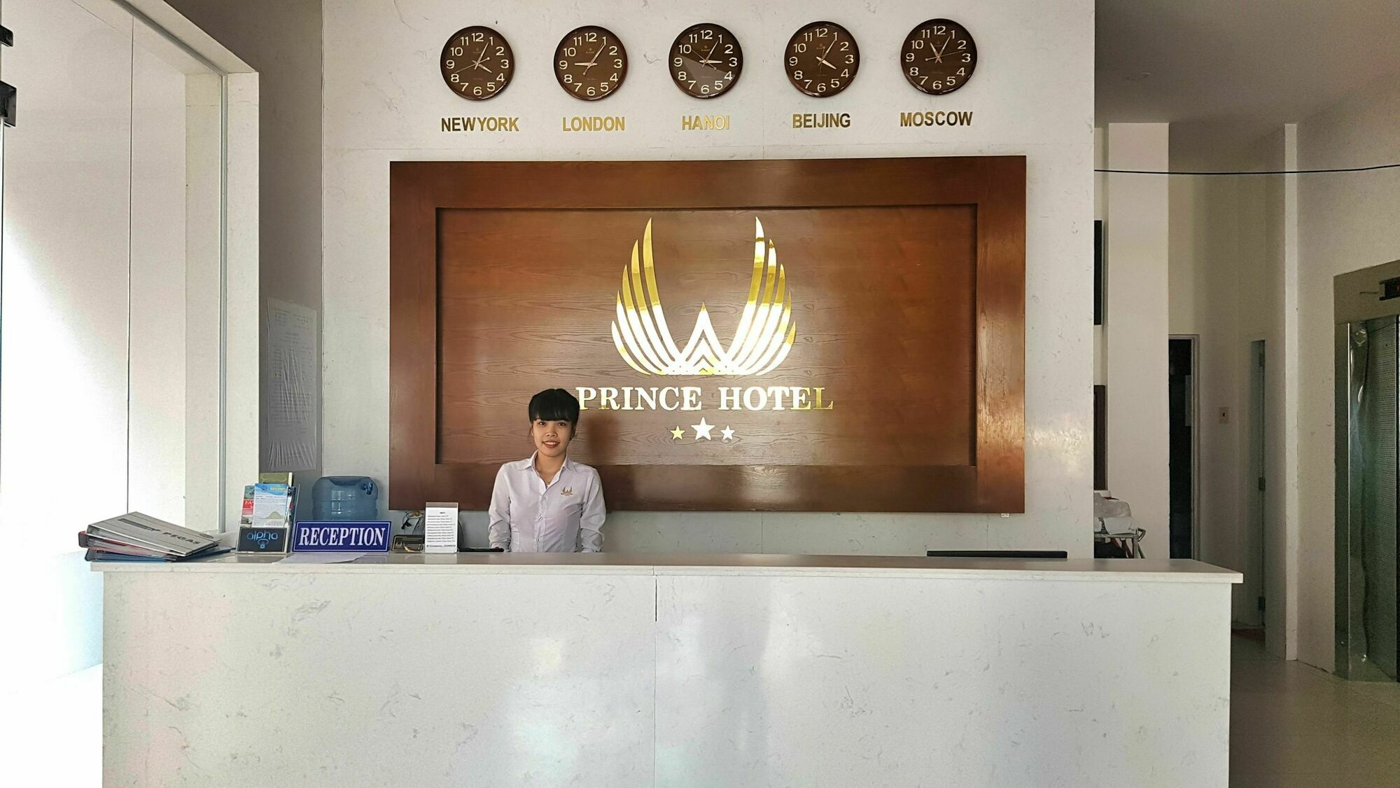 Hotel Prague Nha Trang