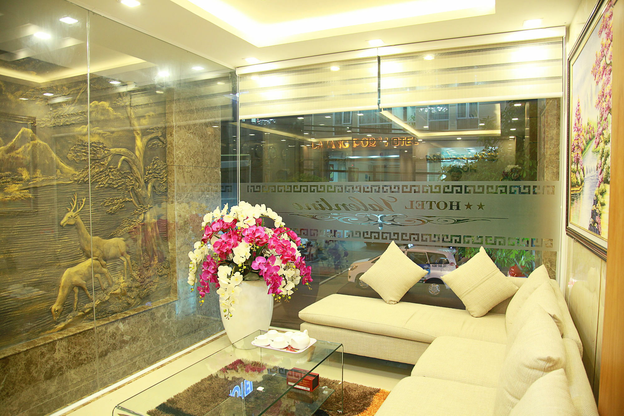 Valentine Khách sạn