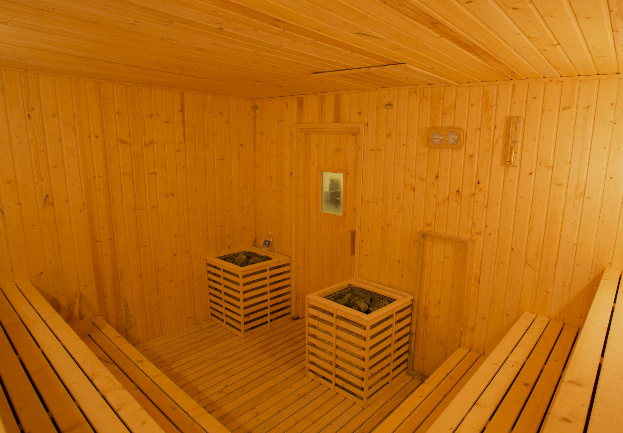 Hotel Grandvrio By Route Group 4*