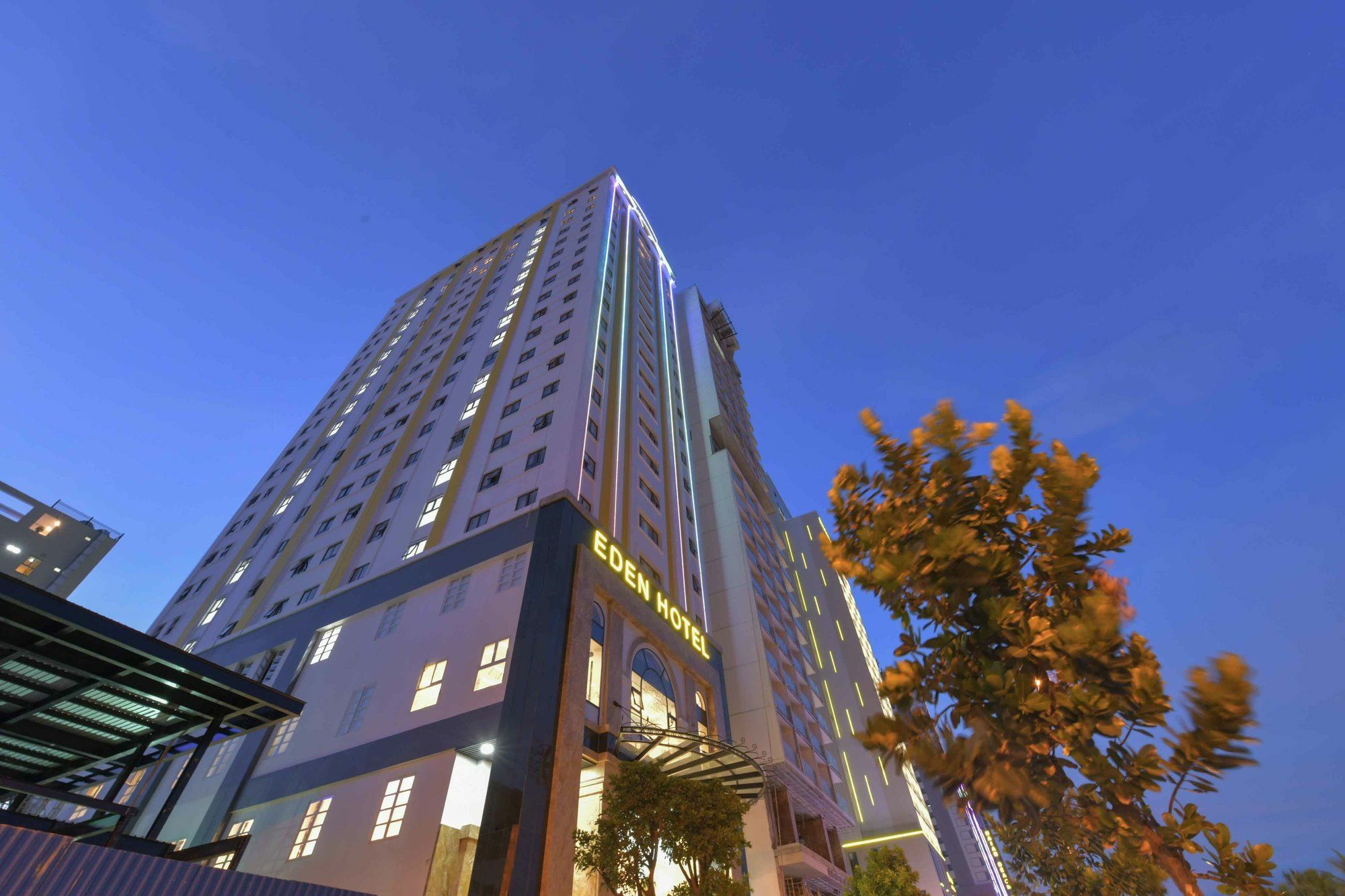 Eden Ocean View Hotel 4*