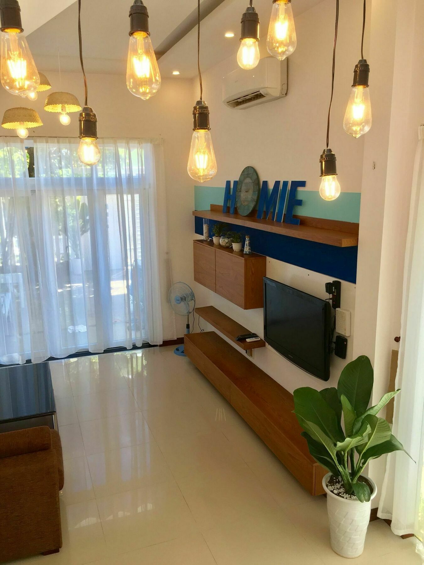 3br Close To The In *