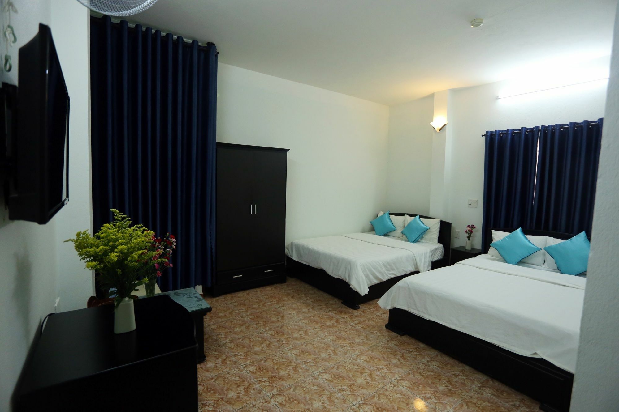 Hotel Dana - *