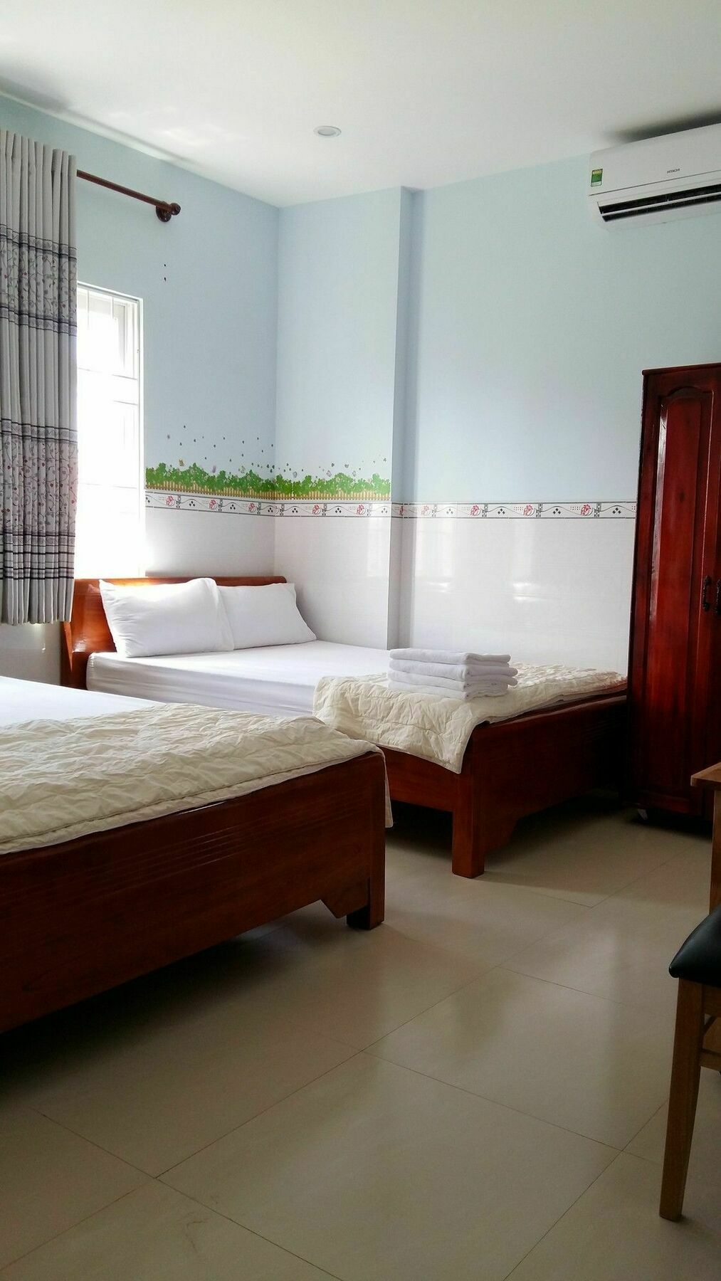 Ngan Giang Guest house 2*