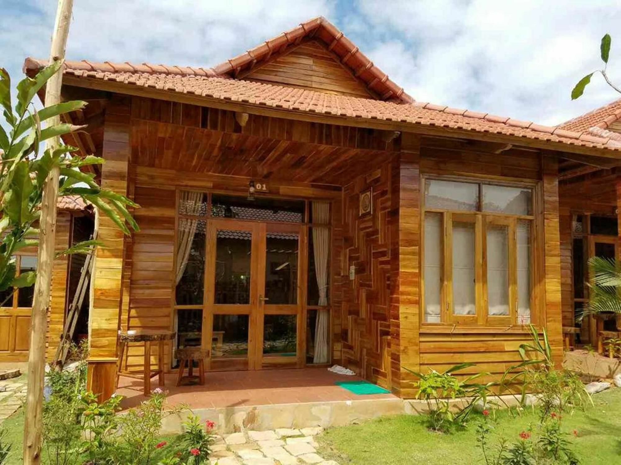 Ruby Villa