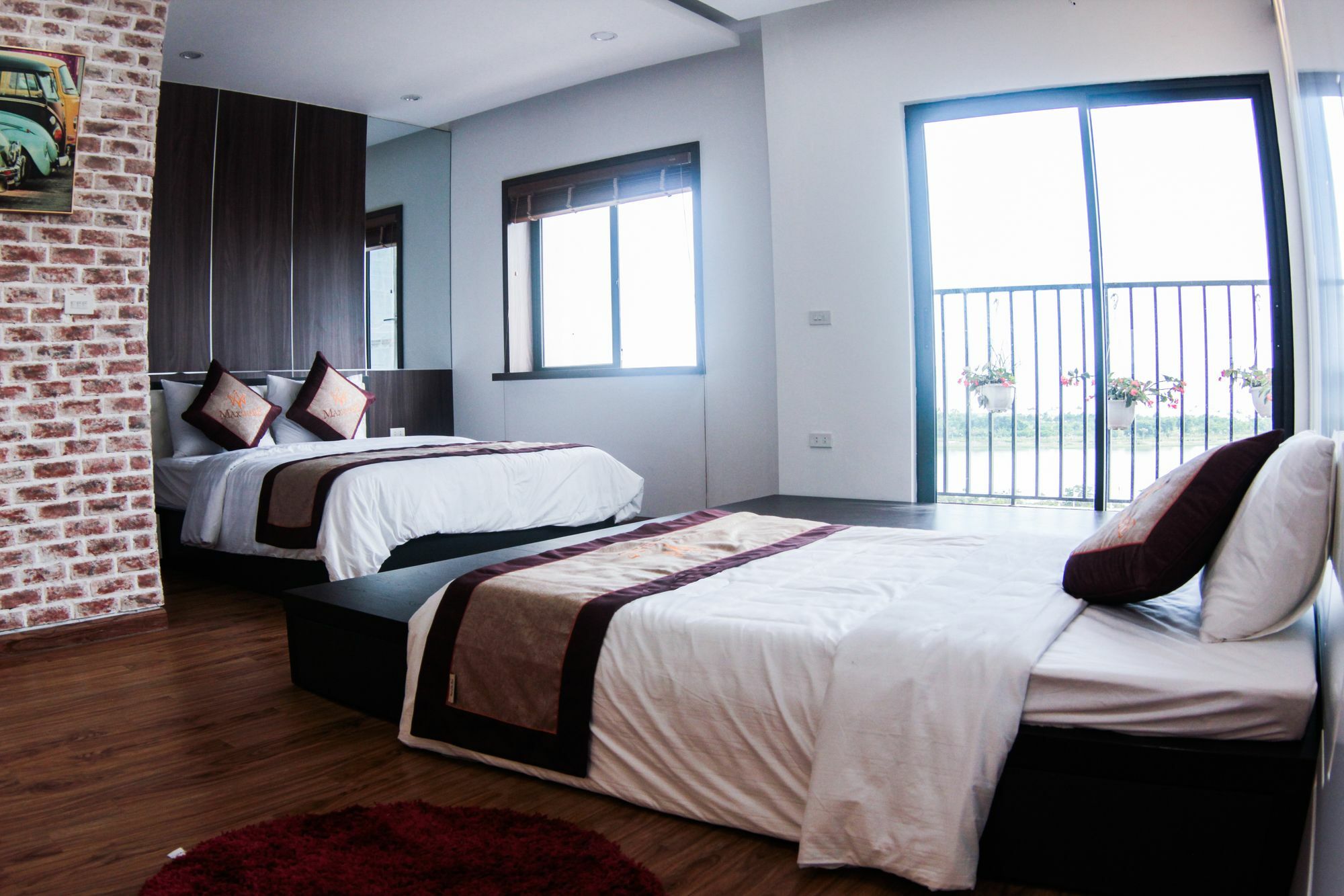 Maxshare & Serviced 3* Ha Long