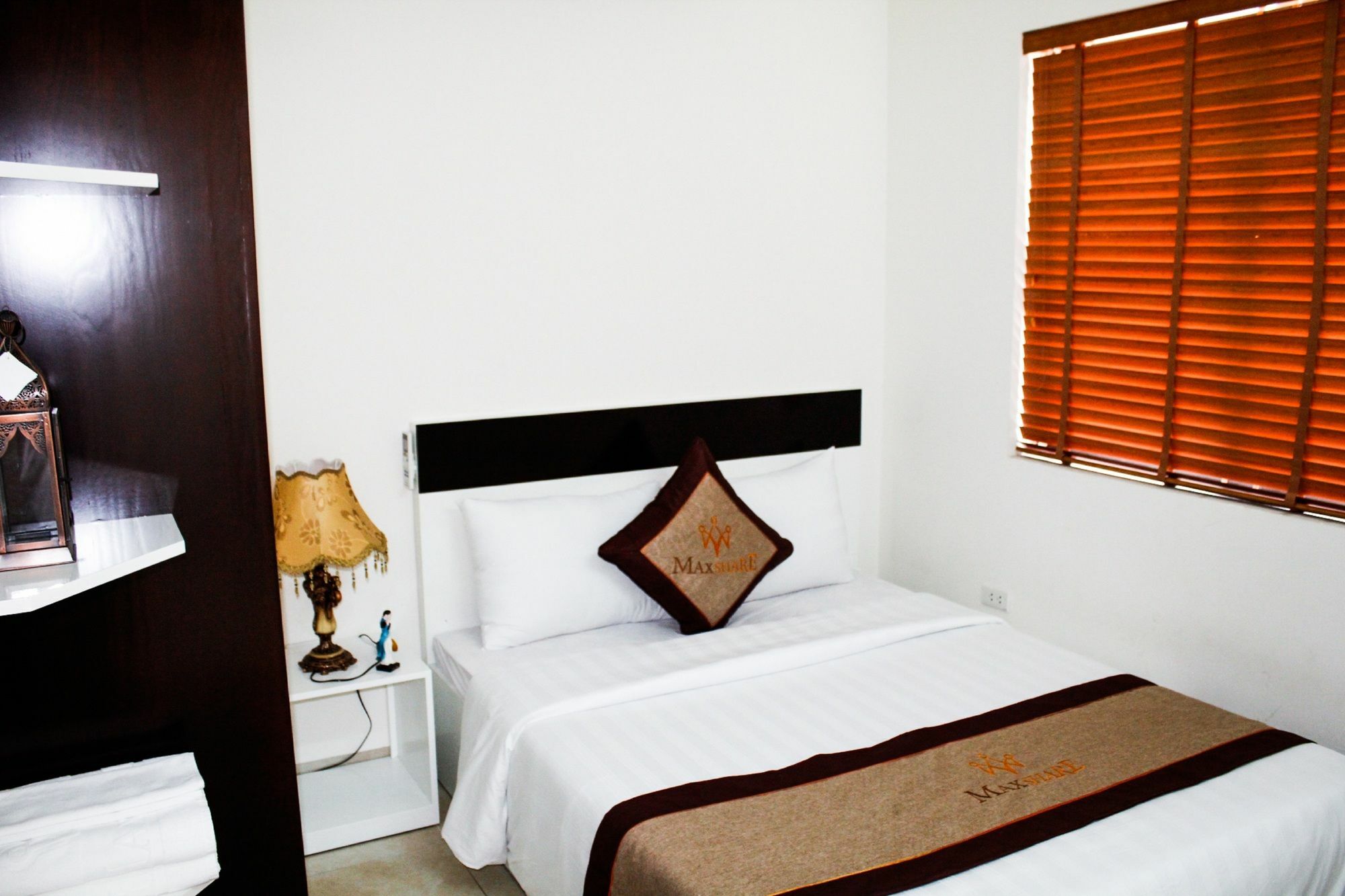 Maxshare & Serviced Hotel