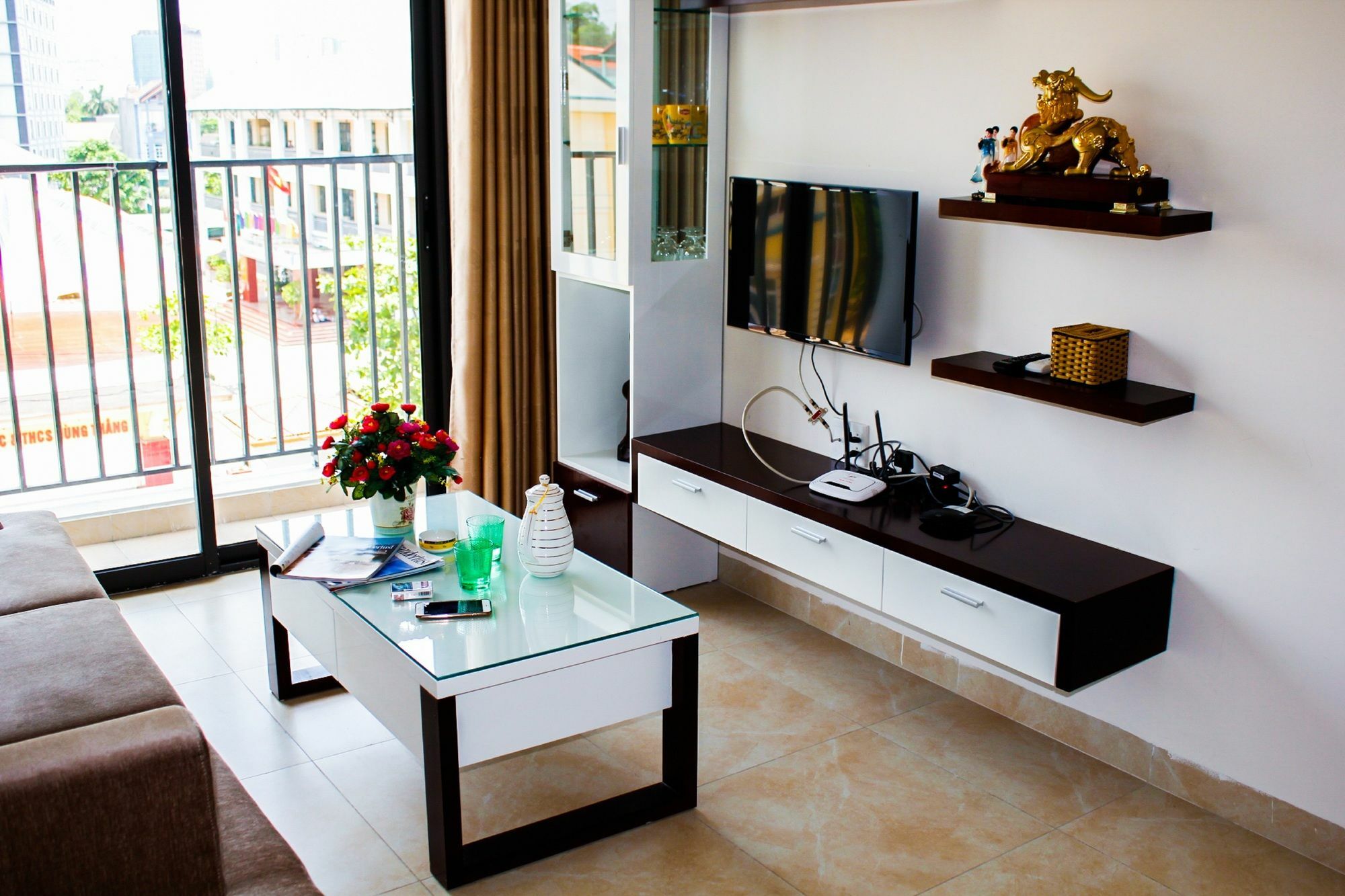 Maxshare & Serviced Hotel Ha Long