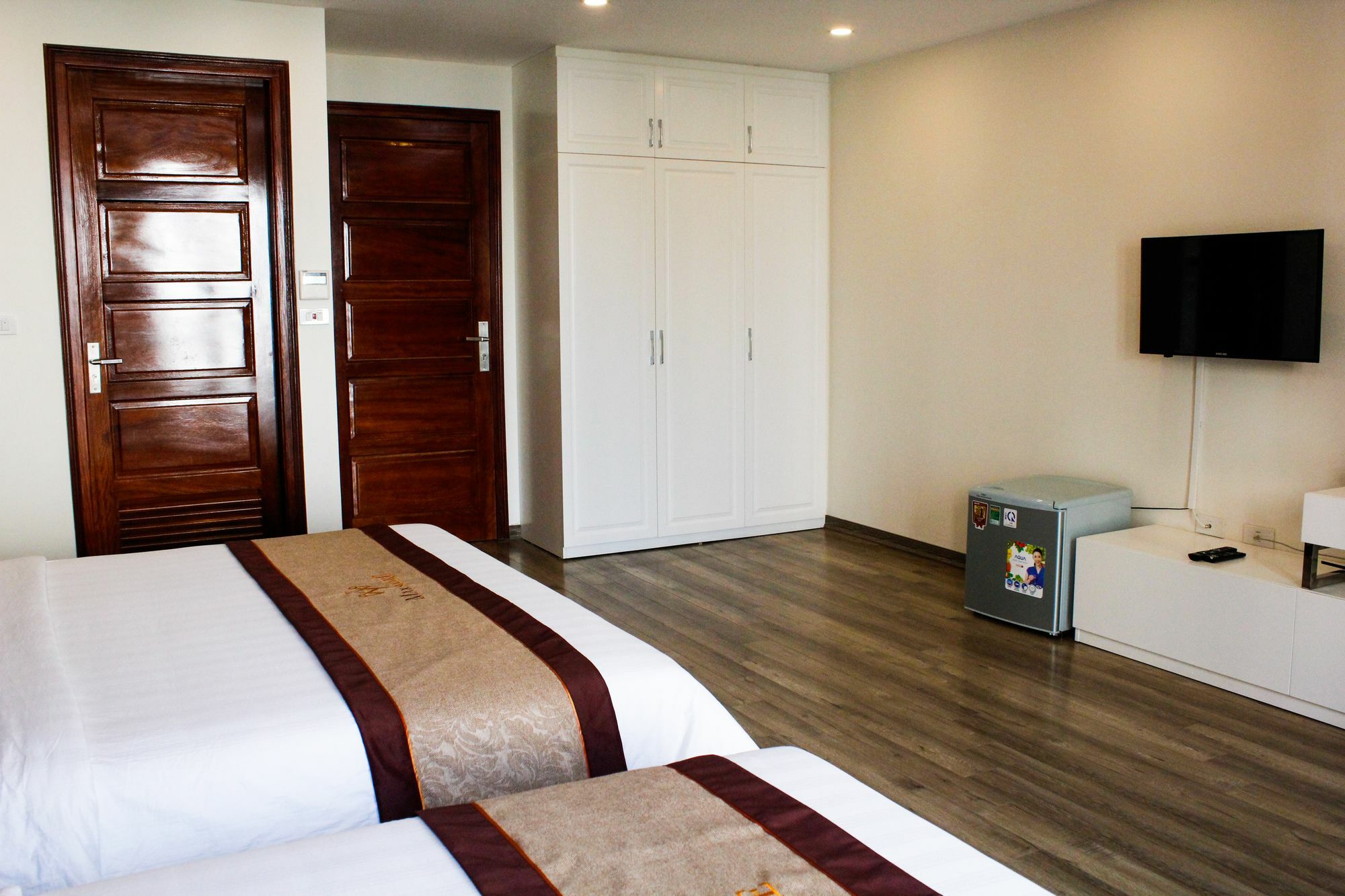 Maxshare & Serviced Ha Long