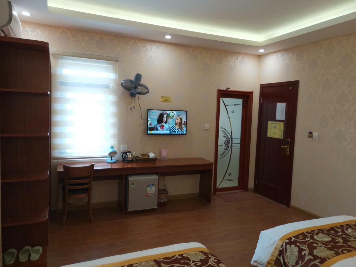 Lotus Hotel