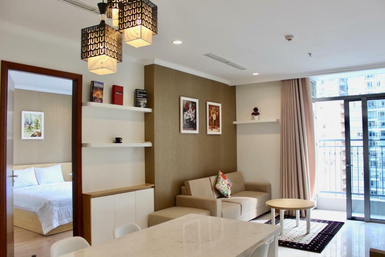 Căn hộ Luxhomes Saigon - Vinhomes Park *