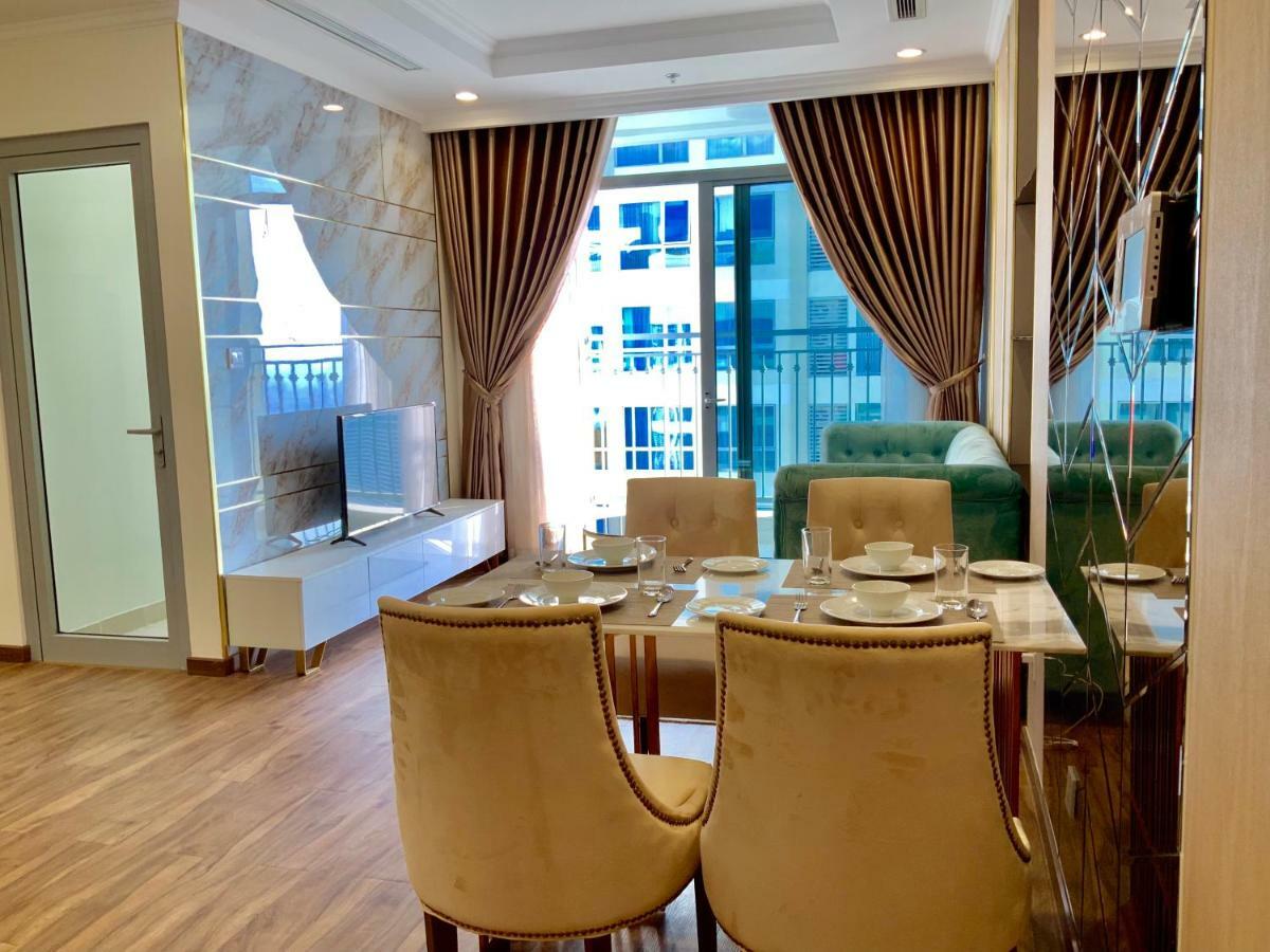 Căn hộ Luxhomes Saigon - Vinhomes Park *
