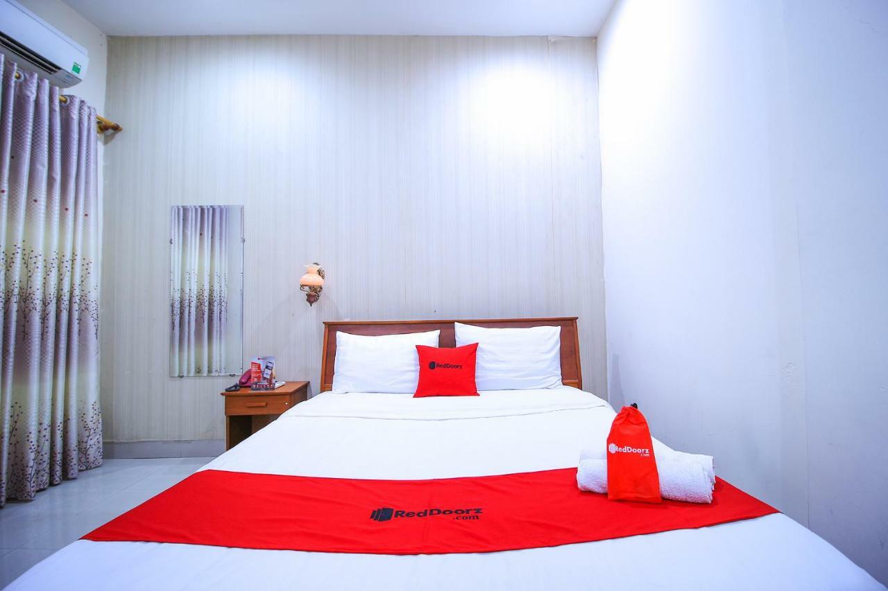 Reddoorz Near Market Khách sạn