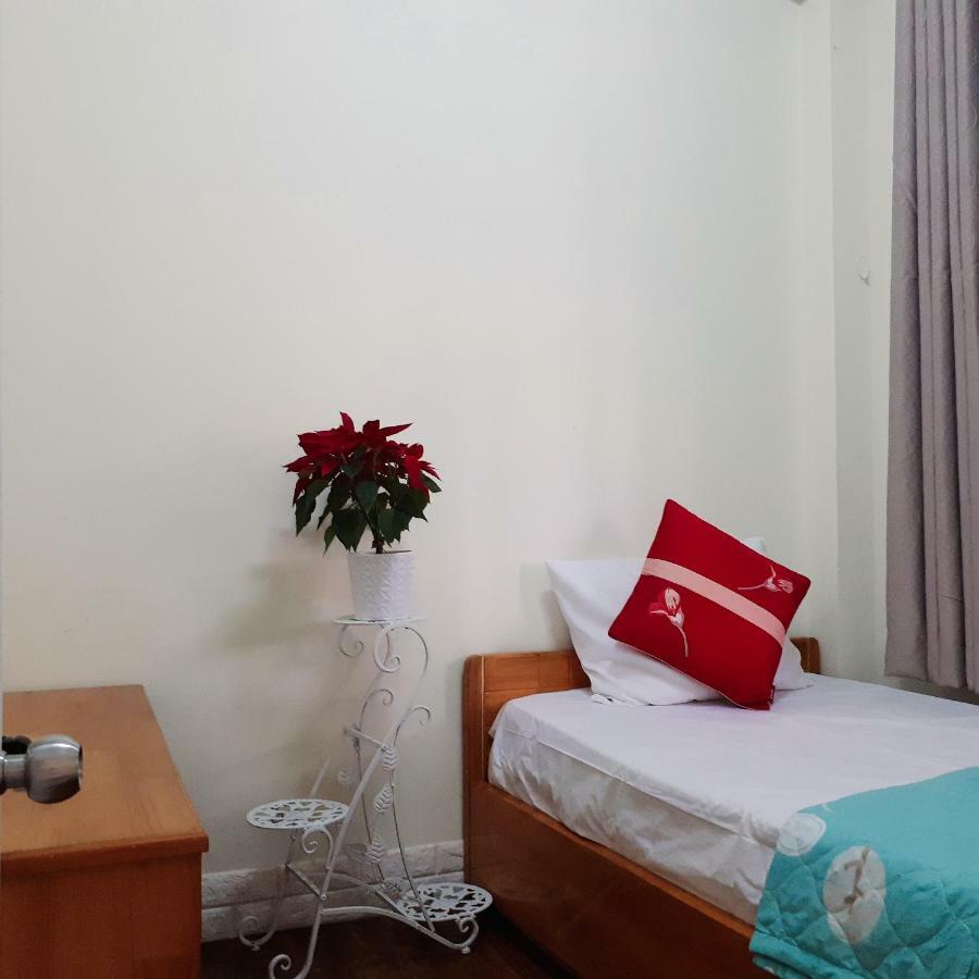 Forget Me Not Hotel *