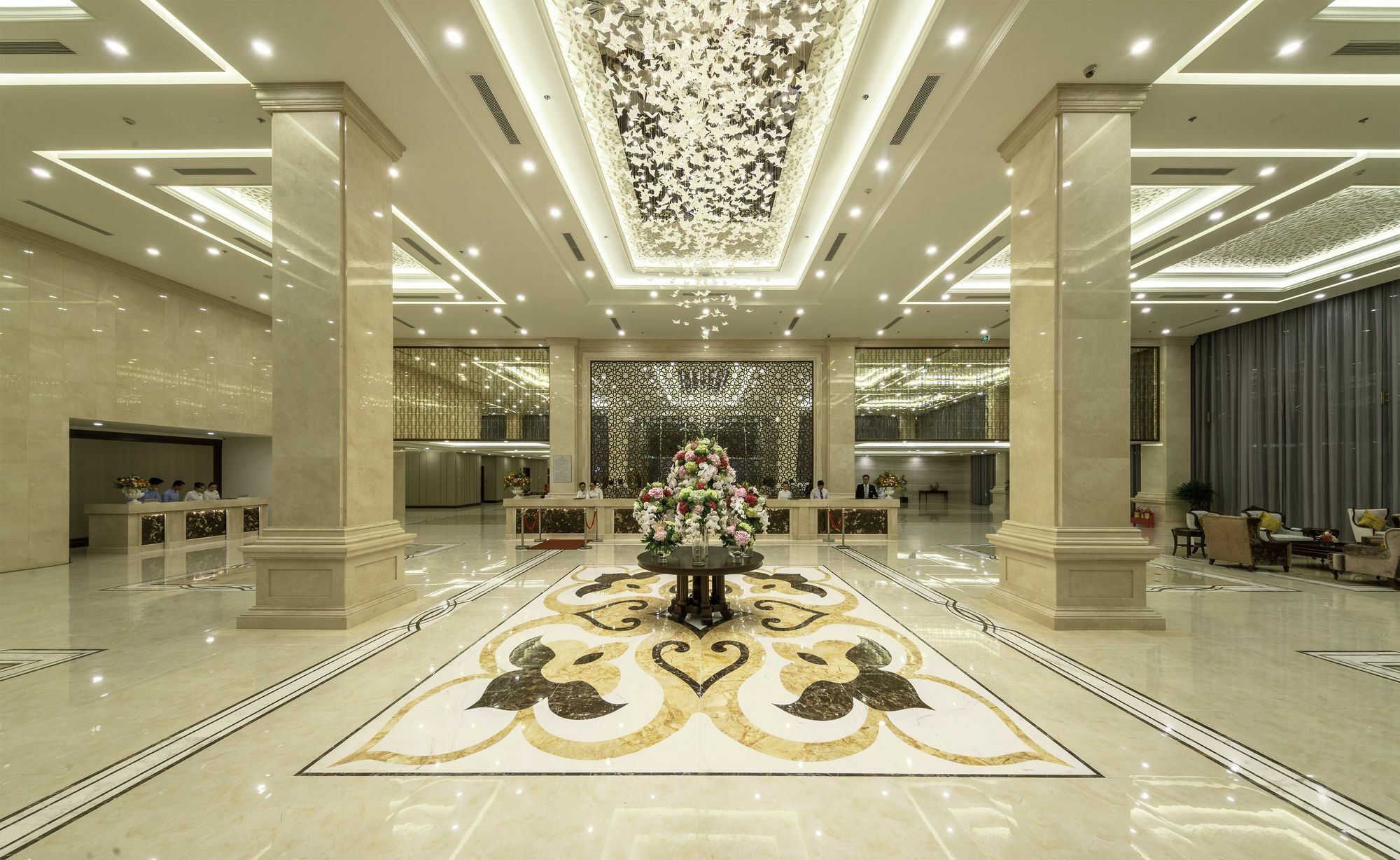 Melia Vinpearl Riverfront Khách sạn
