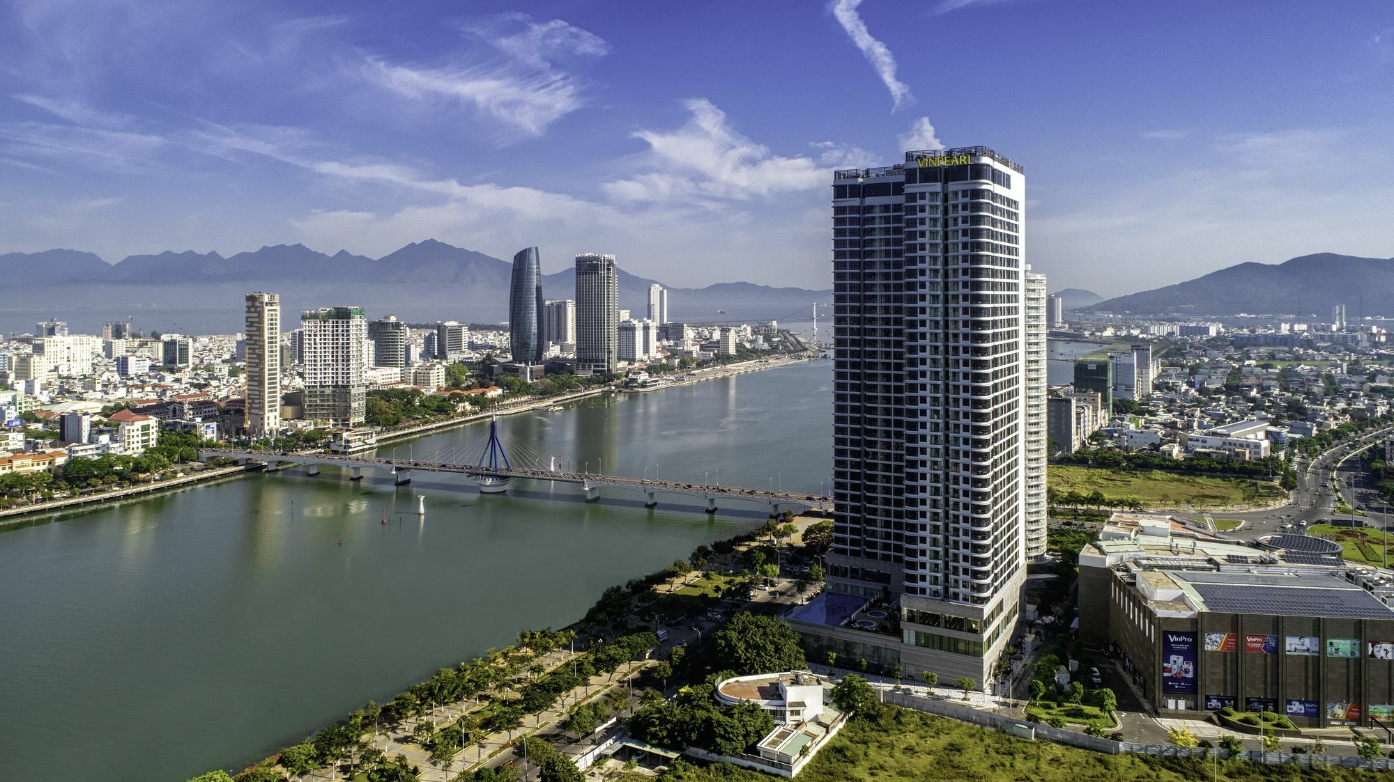 Melia Vinpearl Riverfront