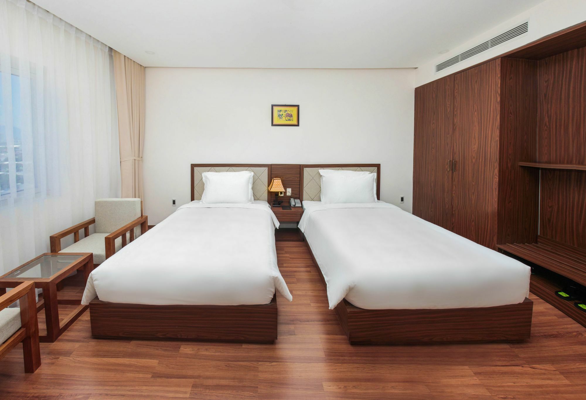Hotel De Lamour 4*