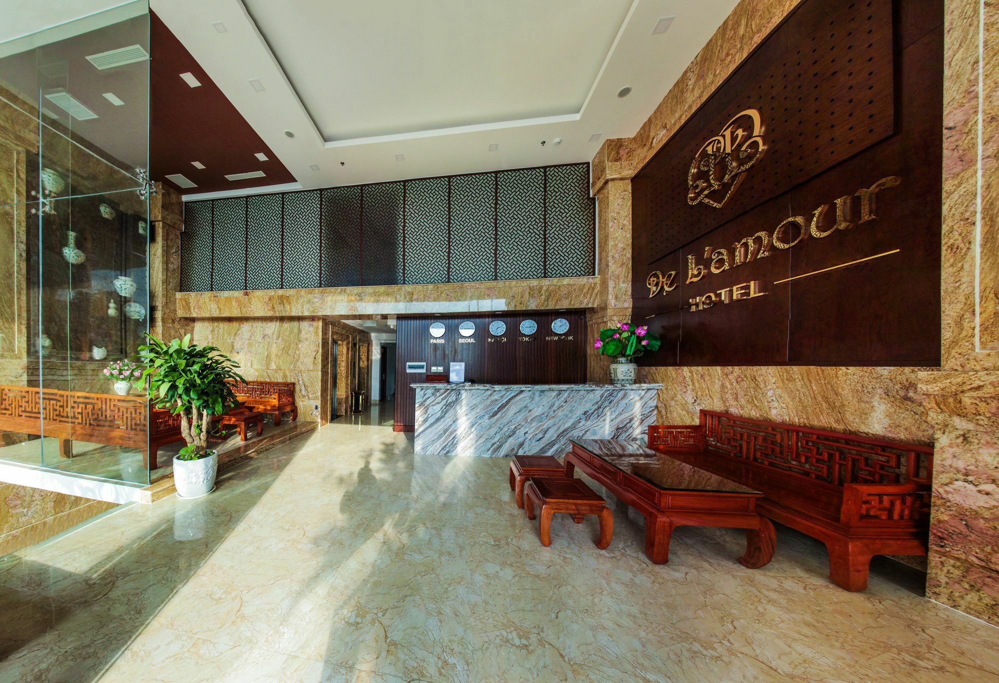 De Lamour Hotel