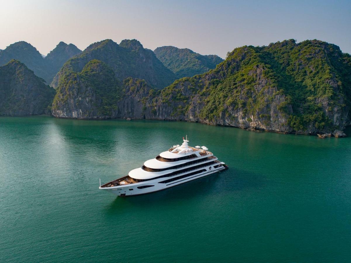  Scarlet Pearl Cruises - Wonder On Lan Ha Bay 5*