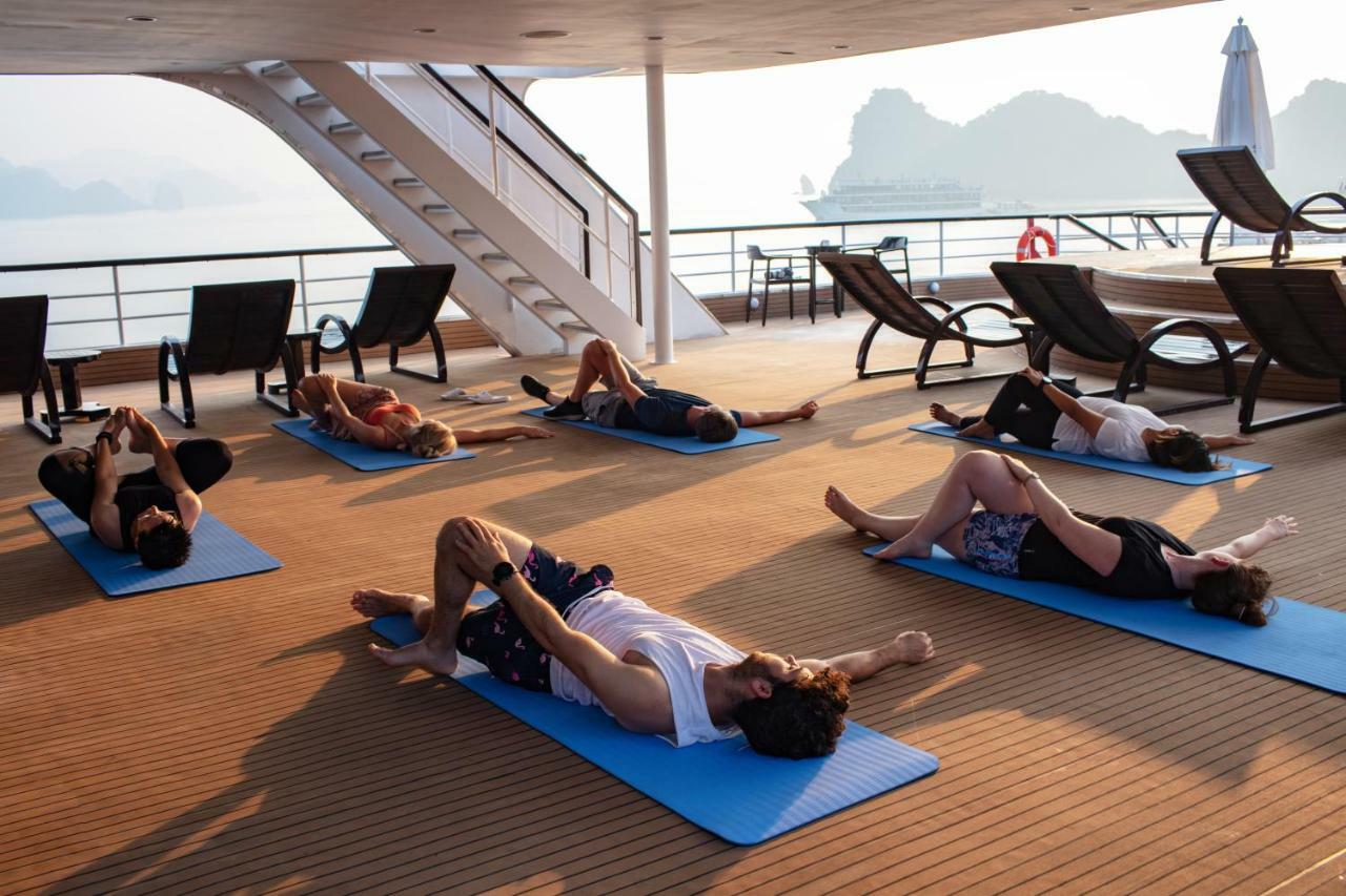 Scarlet Pearl Cruises - Wonder On Lan Ha Bay 5*