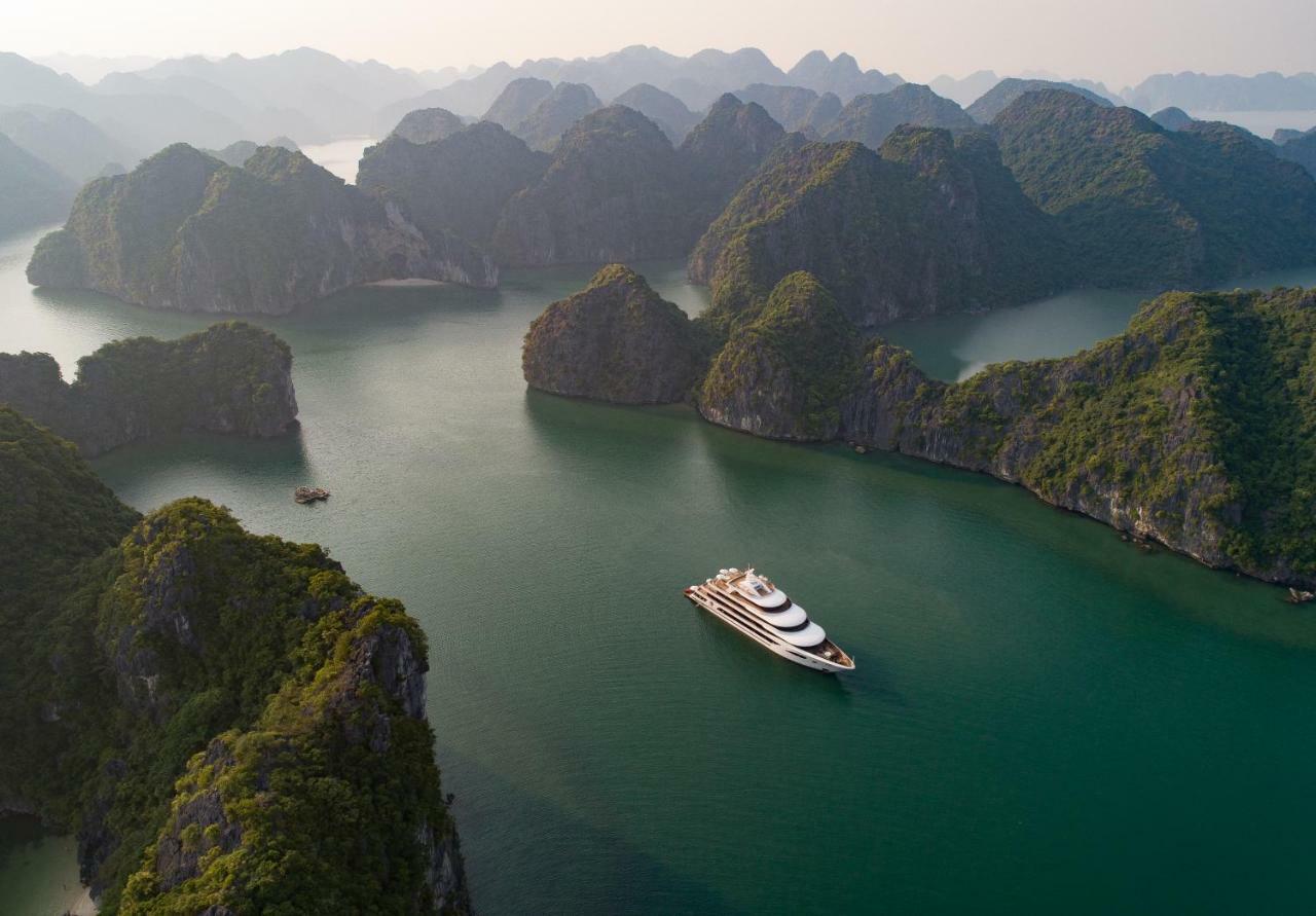 Scarlet Pearl Cruises - Wonder On Lan Ha Bay 5* Ha Long