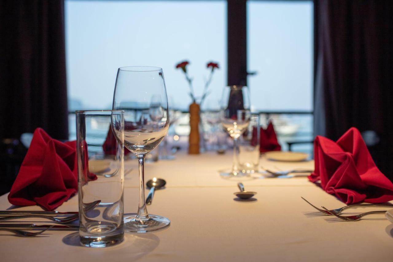 Scarlet Pearl Cruises - Wonder On Lan Ha Bay 5*