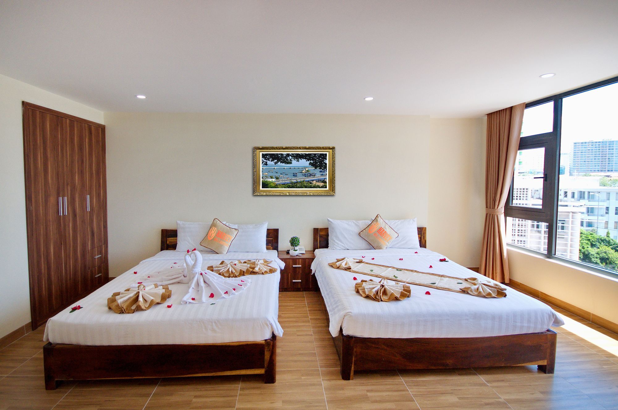 Hotel Harvey & 3*