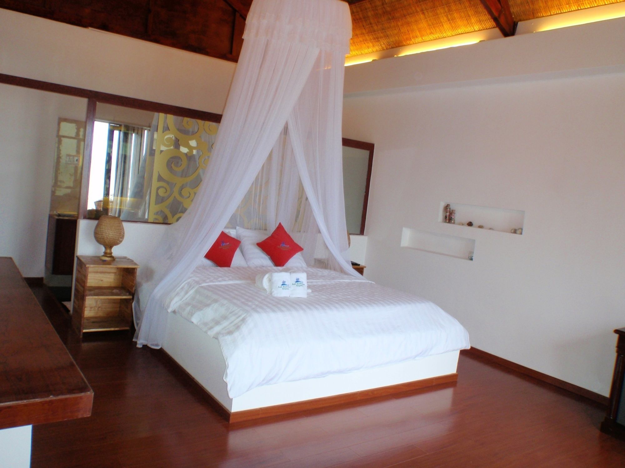 Resort Rocks Boutique