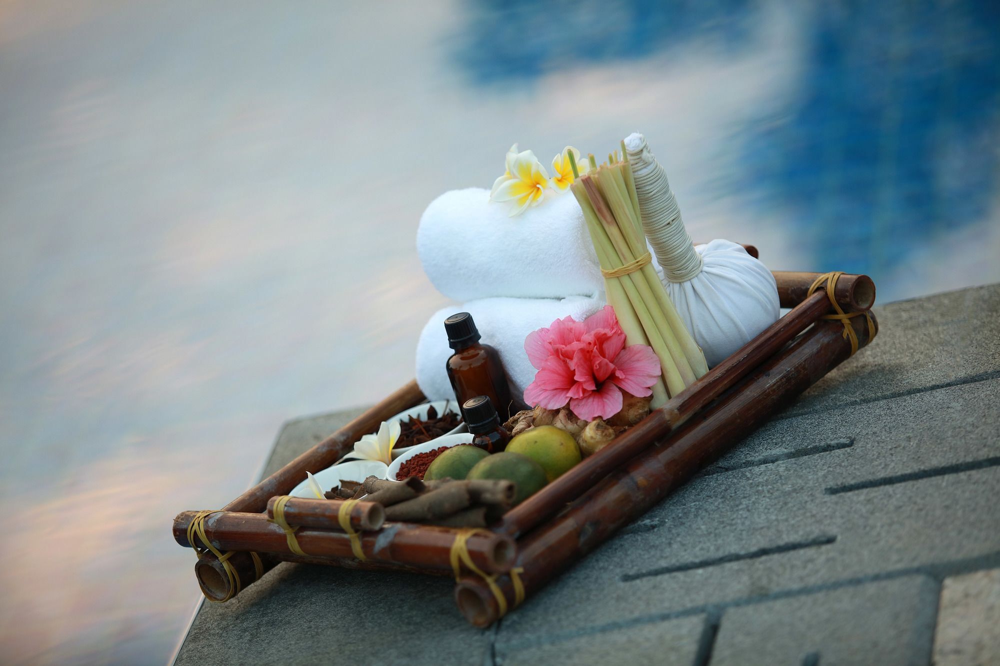 Royal Lotus & Resort Ha Long