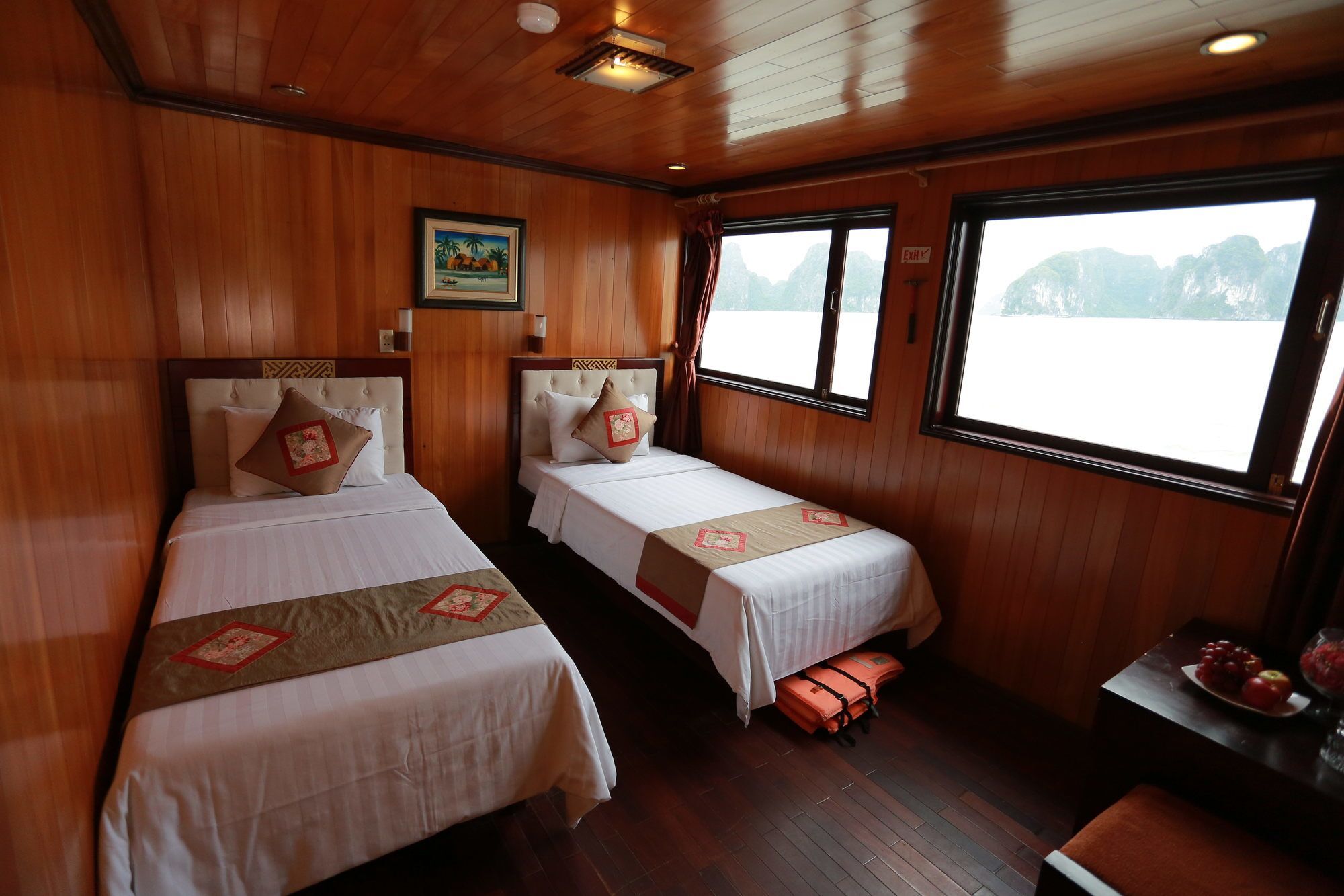  Halong Majestic Legend Cruise