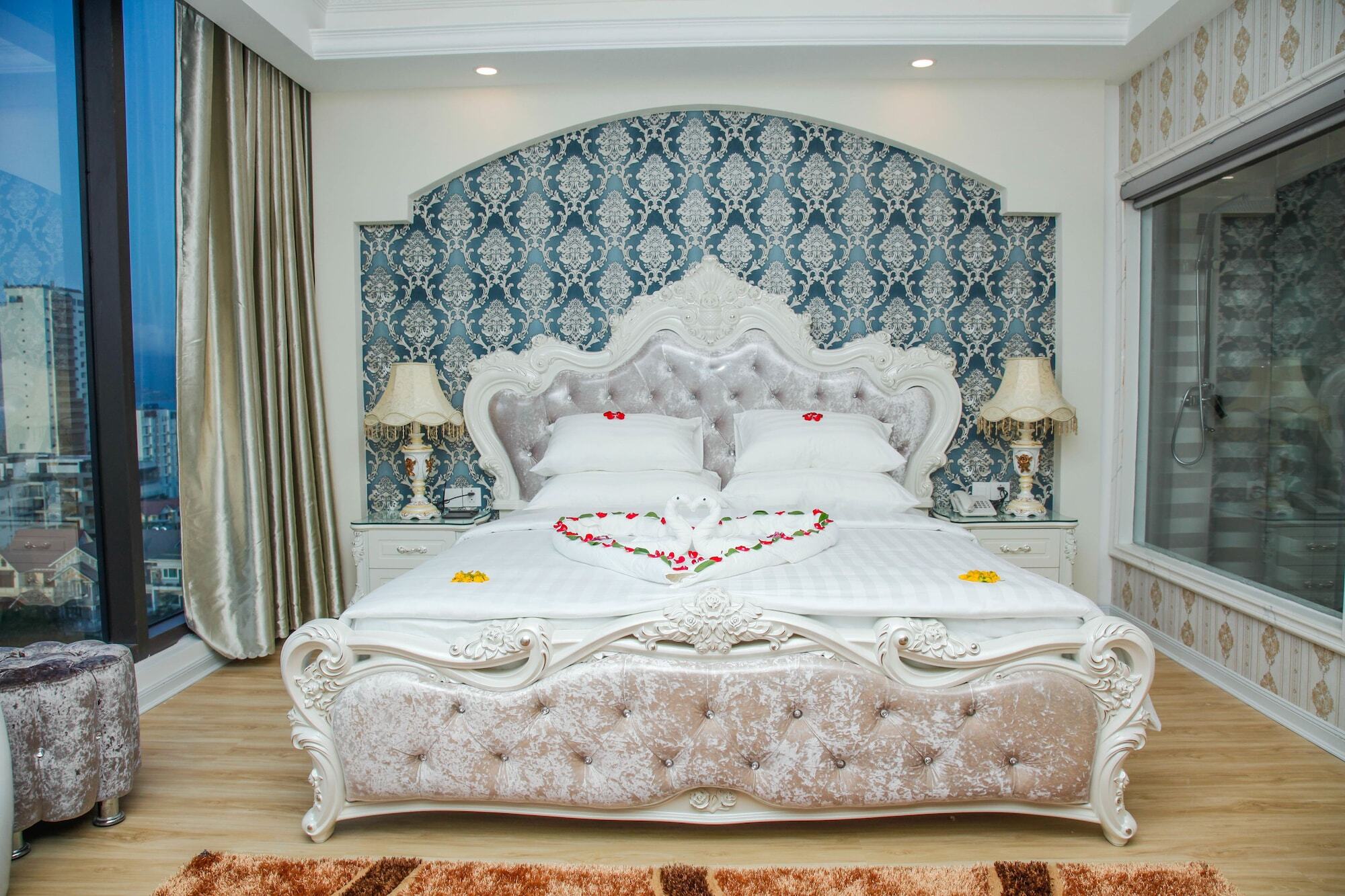 Golden Rose Khách sạn 4*