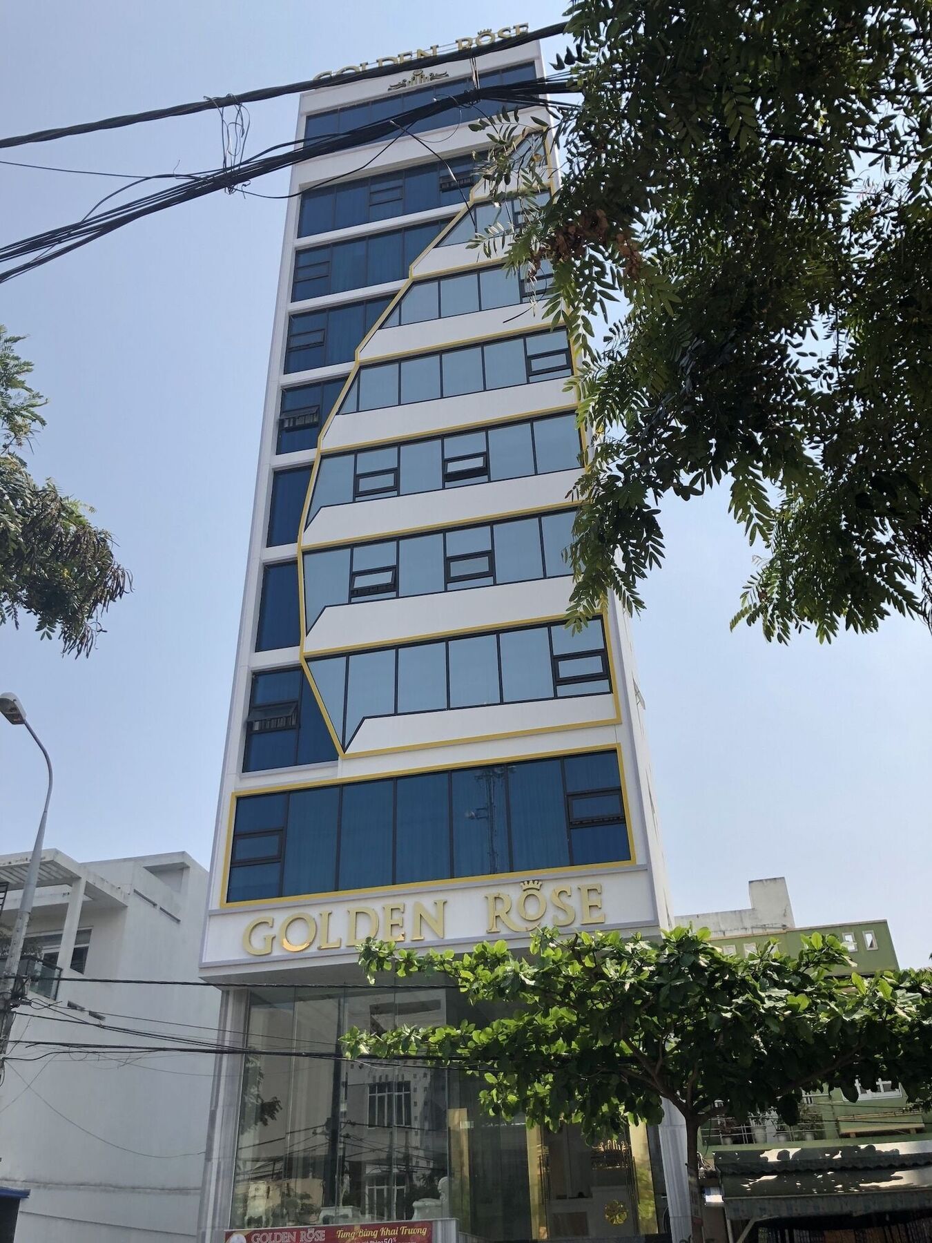 Golden Rose Khách sạn 4*