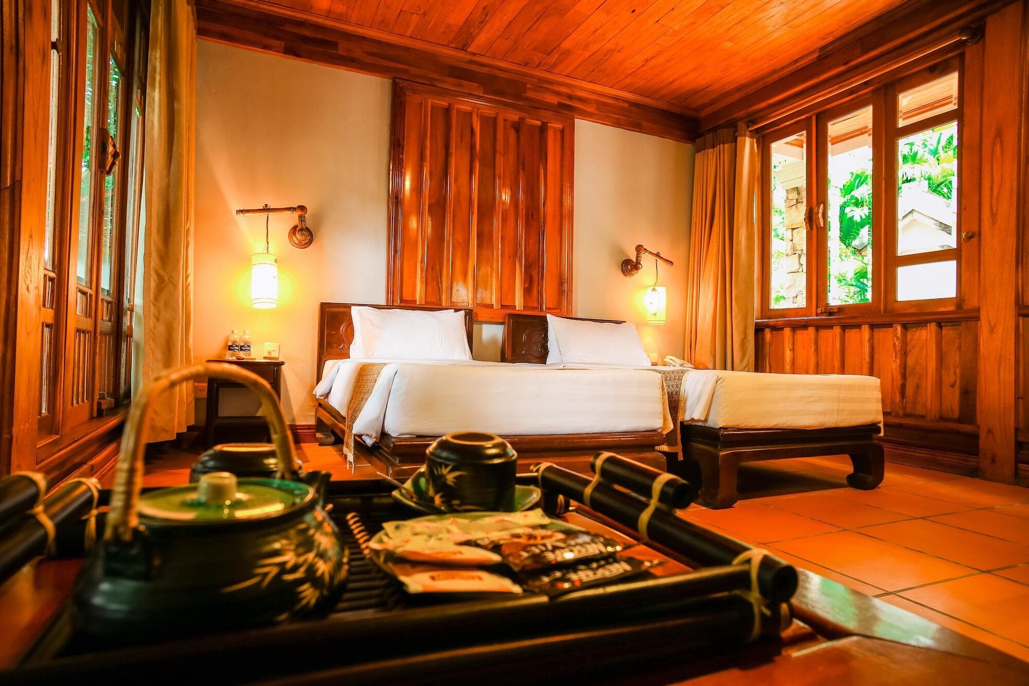 Ancient Village Hotel 3*