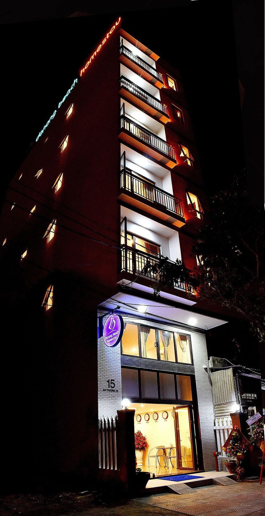Danang Beach Homestay *