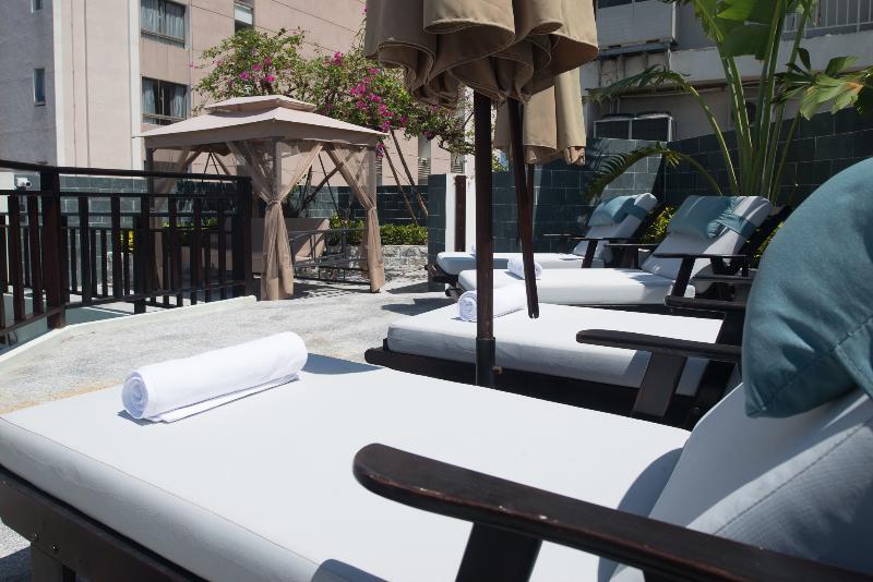 The Blossom House Khách sạn 4*