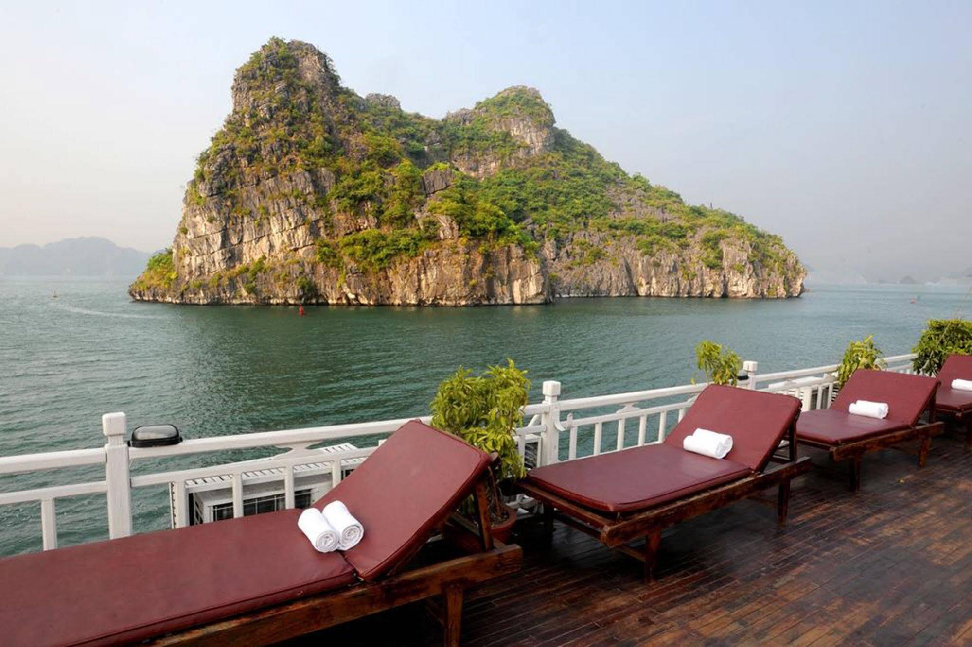 Majestic Halong Cruise 3*