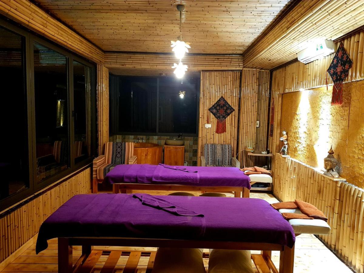 Clay House - Mountain Retreat