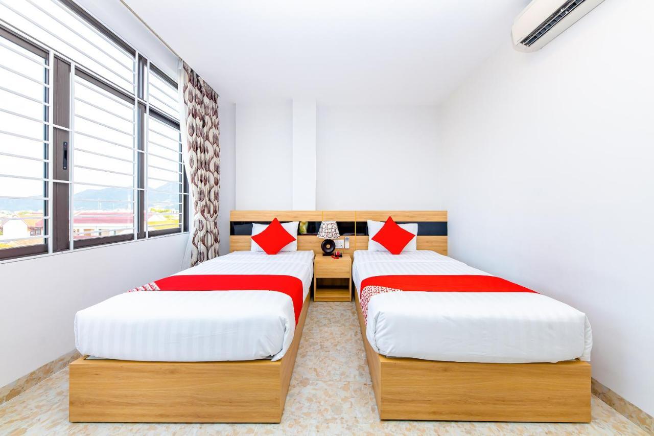 Gold Coast Hotel 2*