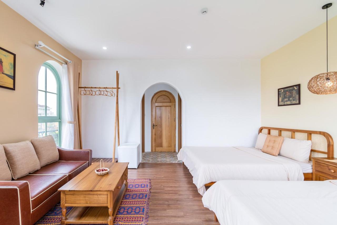 Nang House Homestay