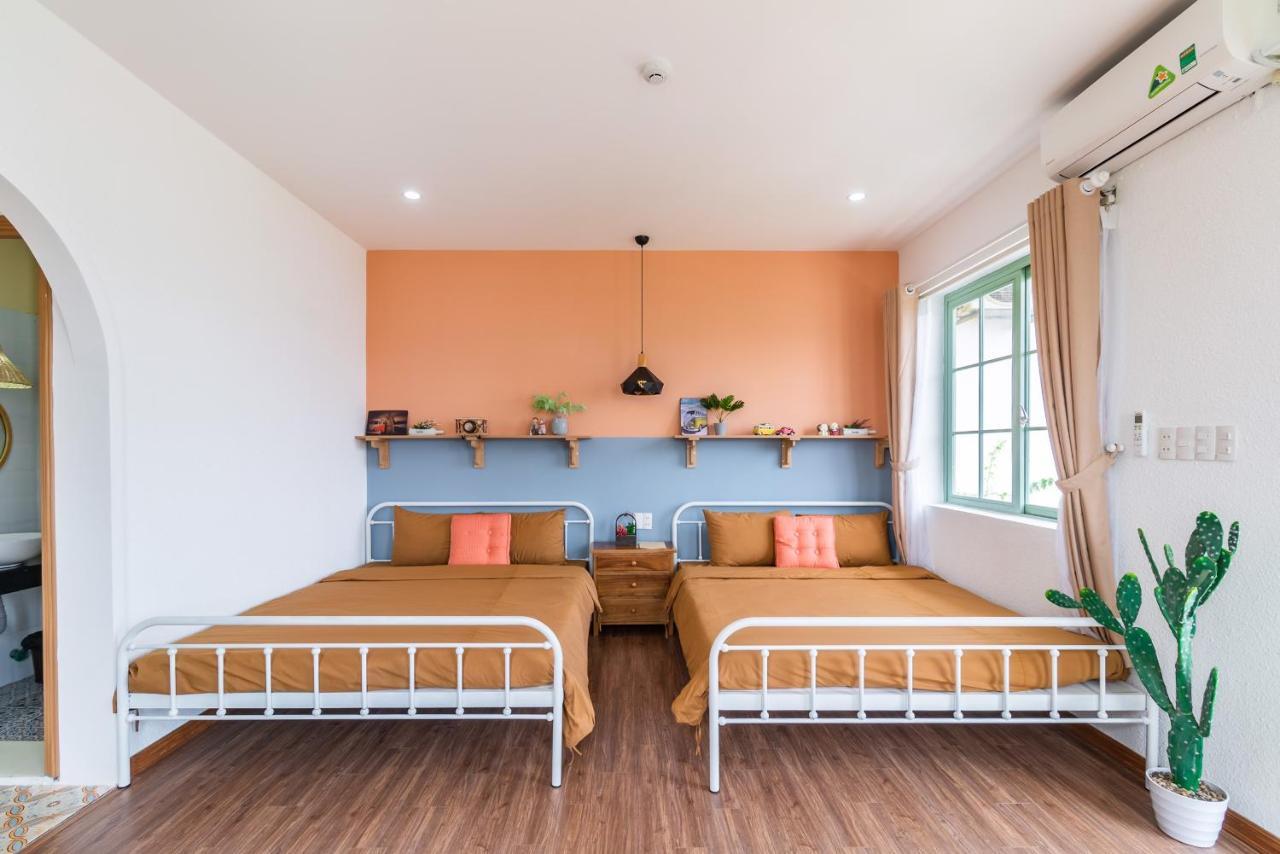 Nang House Homestay *