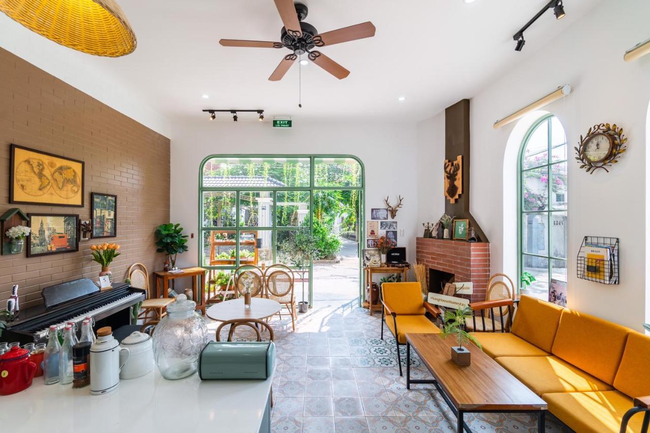 Nang House *
