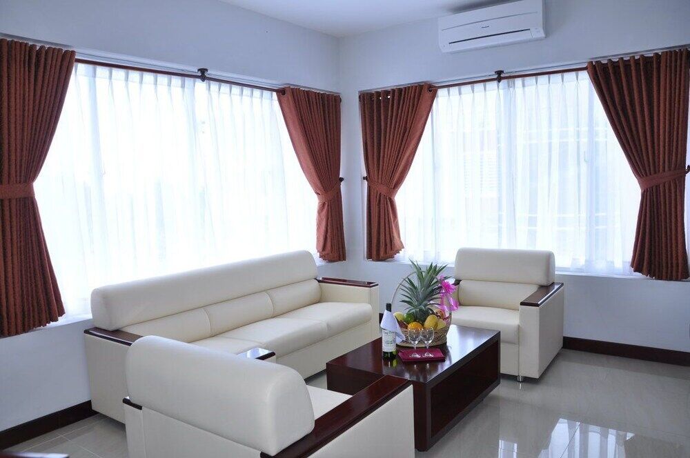 Hòa Bình Khách sạn 4*