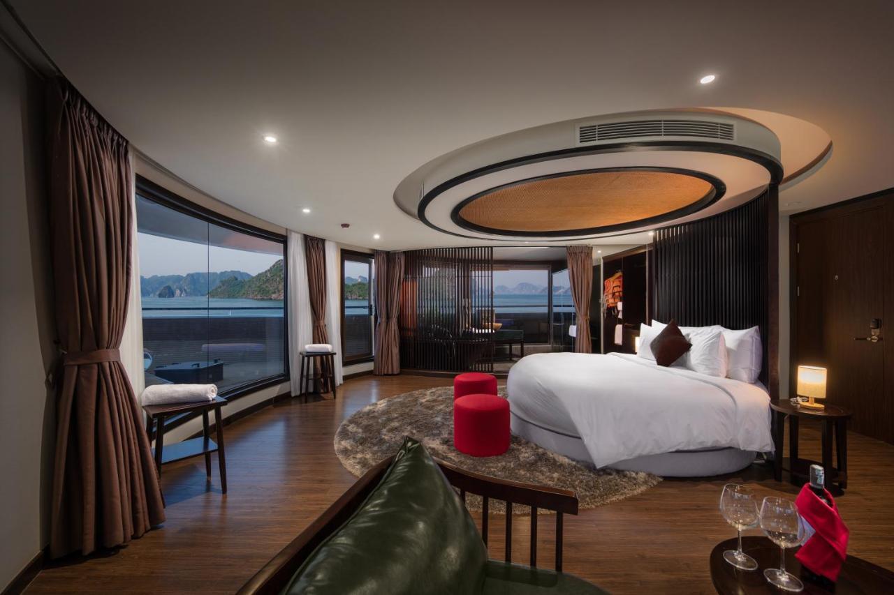  Scarlet Pearl Cruises - Wonder On Lan Ha Bay 5*