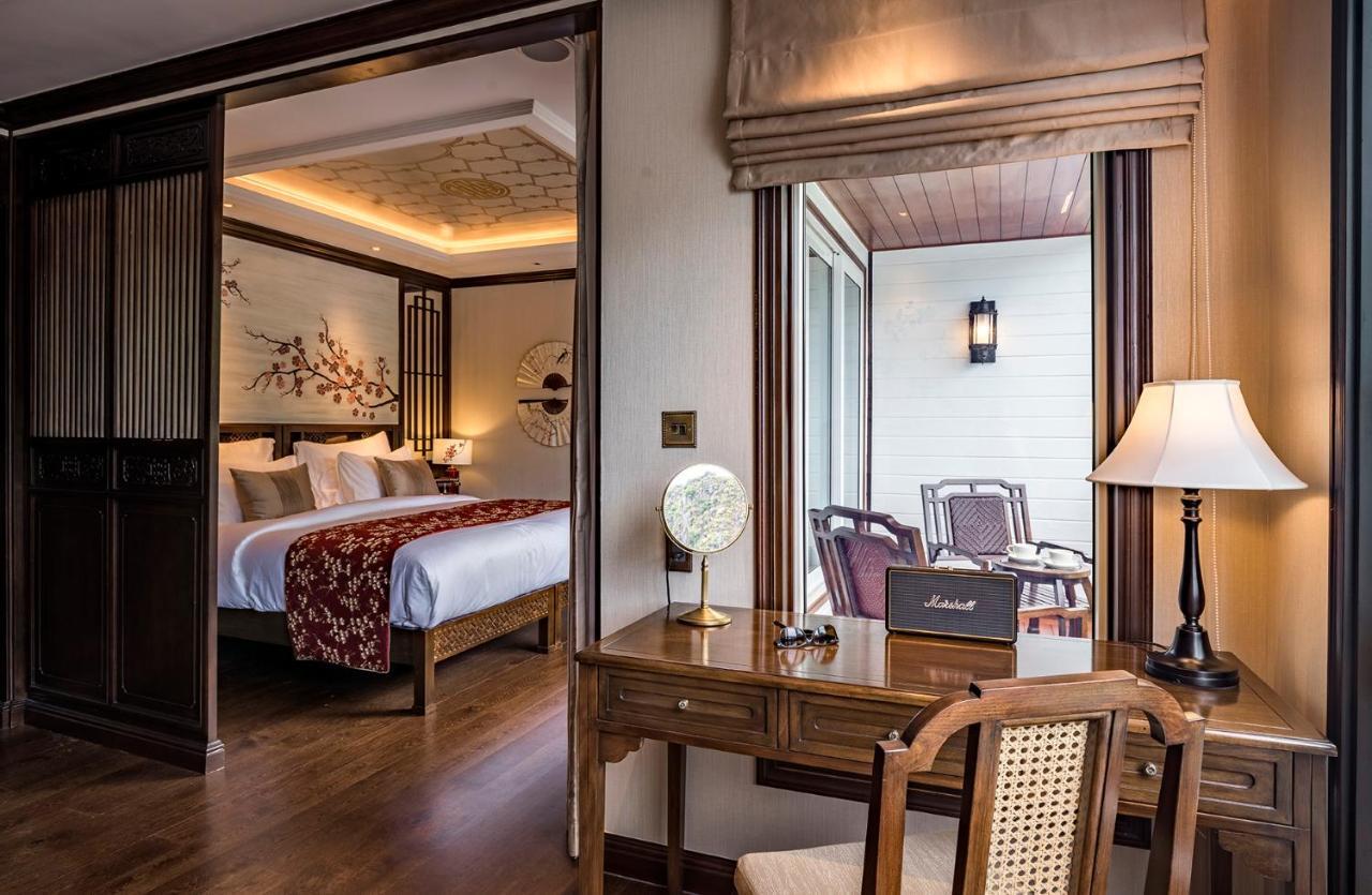 Heritage Line Ylang Cruise - Halong Bay & Lan Ha Bay  5*