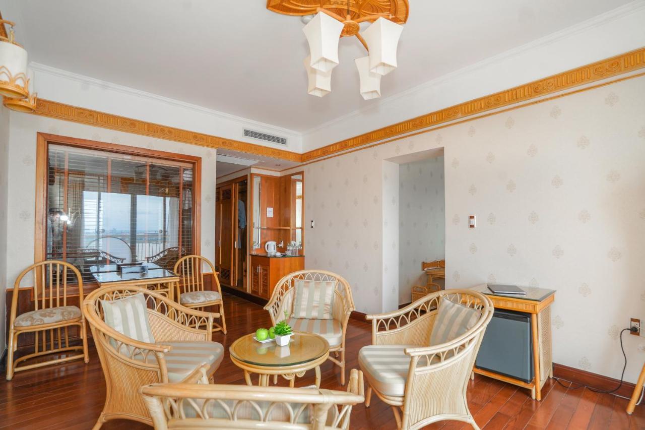 Hotel Senriver 4*