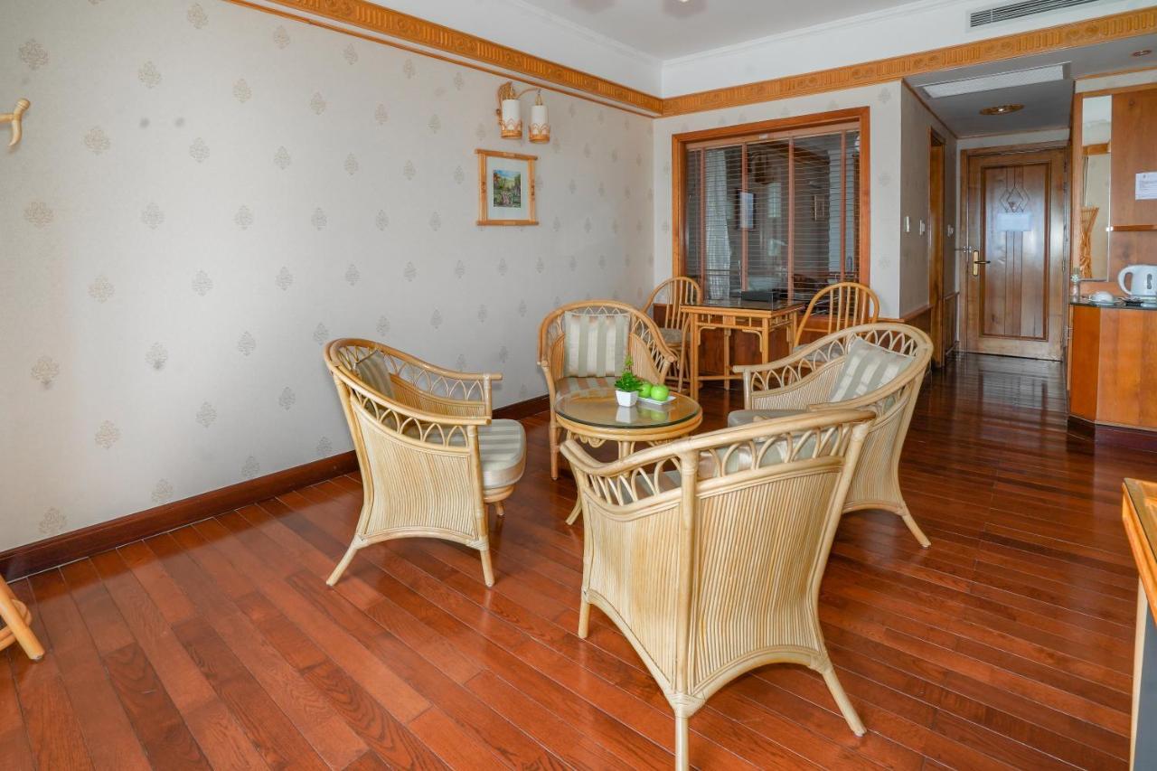 Hotel Senriver 4*