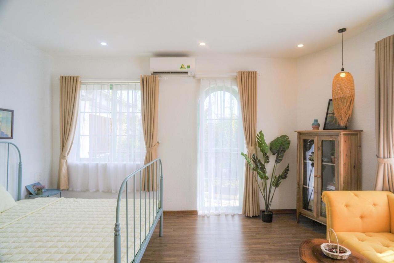 Nang House *