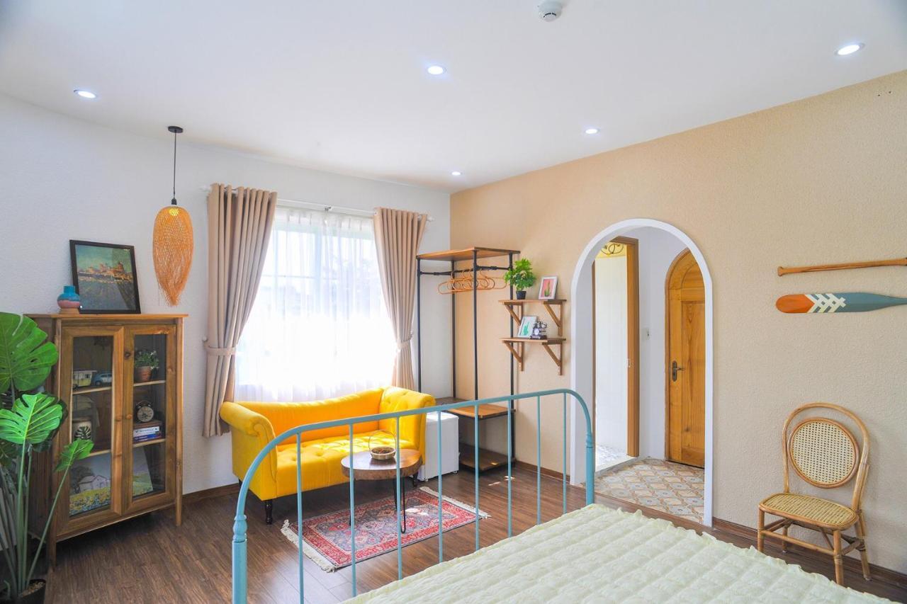 Homestay Nang House *